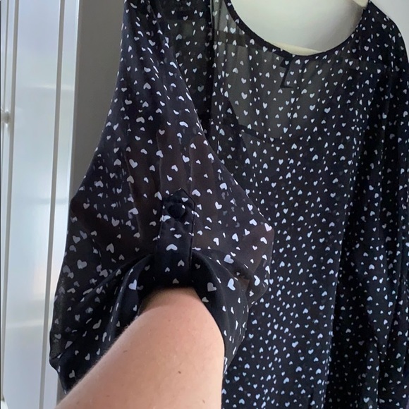 Chiffon Blouse with Hearts - Picture 8 of 9